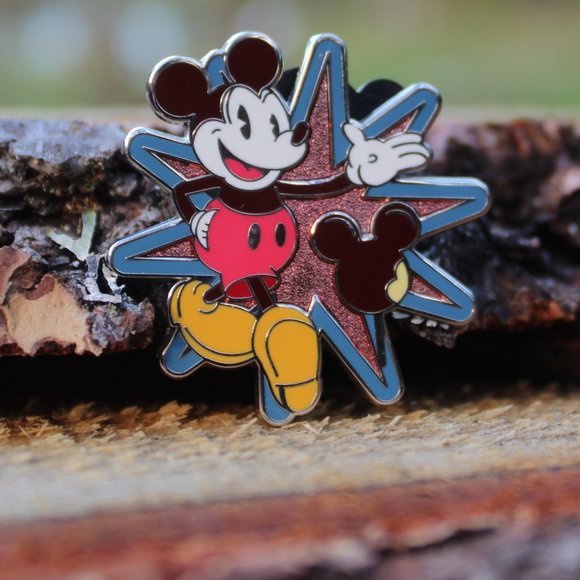 Retro Collection Mystery - Mickey Mouse Disney Pin 67627 - Picture 1 of 4